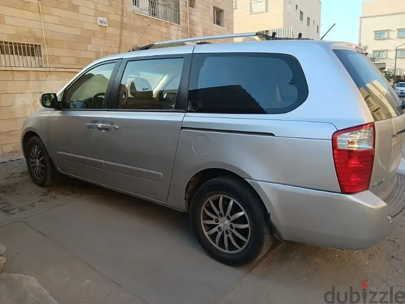 Kia Carnival 2013